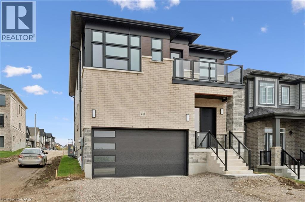 451 Benninger Street, Kitchener, Ontario  N2E 0J8 - Photo 3 - 40856441