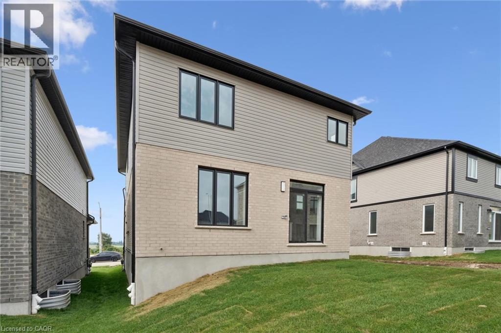 451 Benninger Street, Kitchener, Ontario  N2E 0J8 - Photo 32 - 40856441