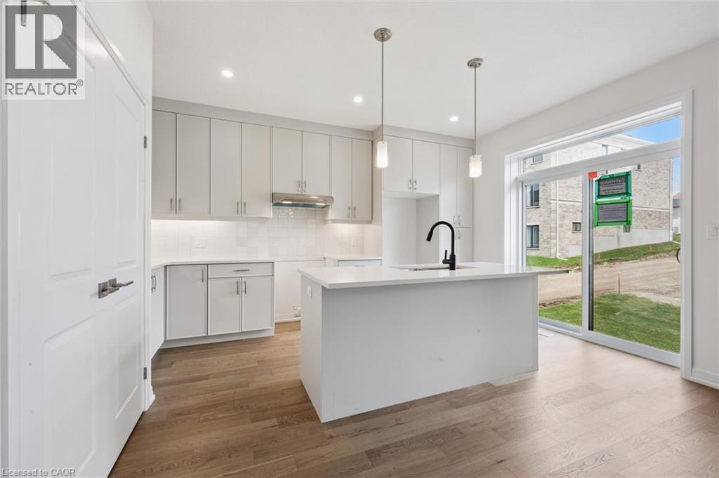 451 Benninger Street, Kitchener, Ontario  N2E 0J8 - Photo 11 - 40856441