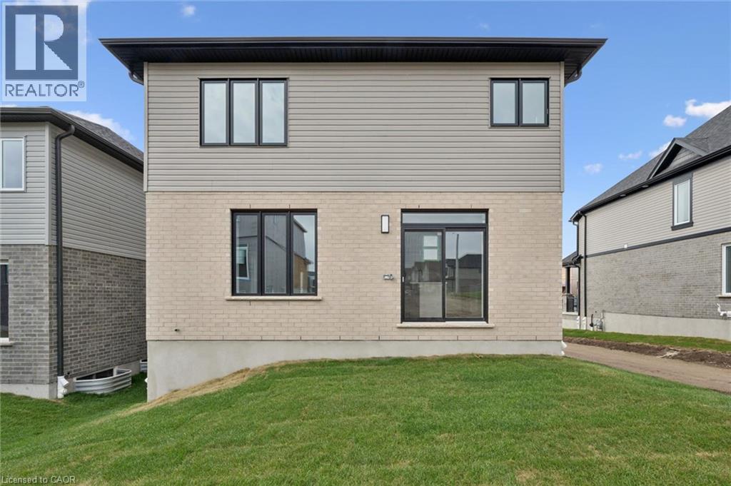 451 Benninger Street, Kitchener, Ontario  N2E 0J8 - Photo 34 - 40856441