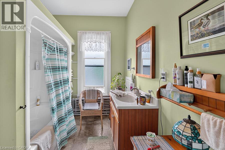 91 Main Street E, Grimsby, Ontario  L3M 1N6 - Photo 32 - 40862656