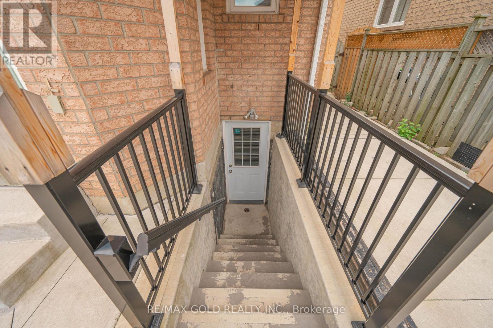 5261 River Forest Court, Mississauga, Ontario  L5V 2C7 - Photo 43 - W13804406