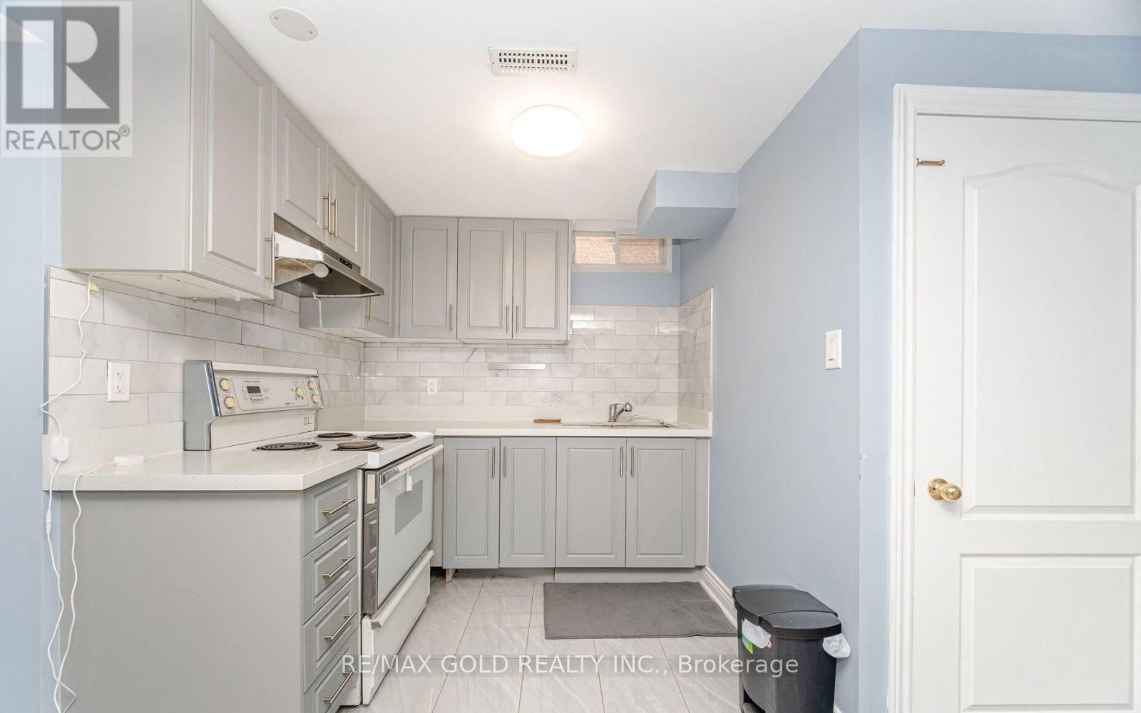 5261 River Forest Court, Mississauga, Ontario  L5V 2C7 - Photo 45 - W13804406