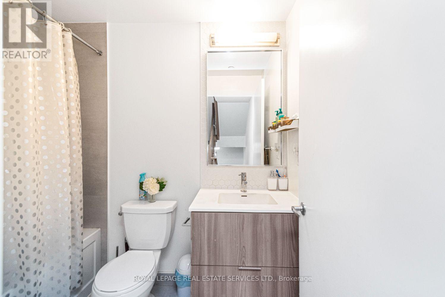 17 - 2530 Eglinton Avenue W, Mississauga, Ontario  L5M 0Z5 - Photo 35 - W13806300