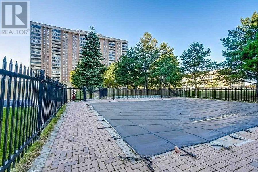 1410 - 15 Kensington Road, Brampton, Ontario  L6T 3W2 - Photo 38 - W13769954