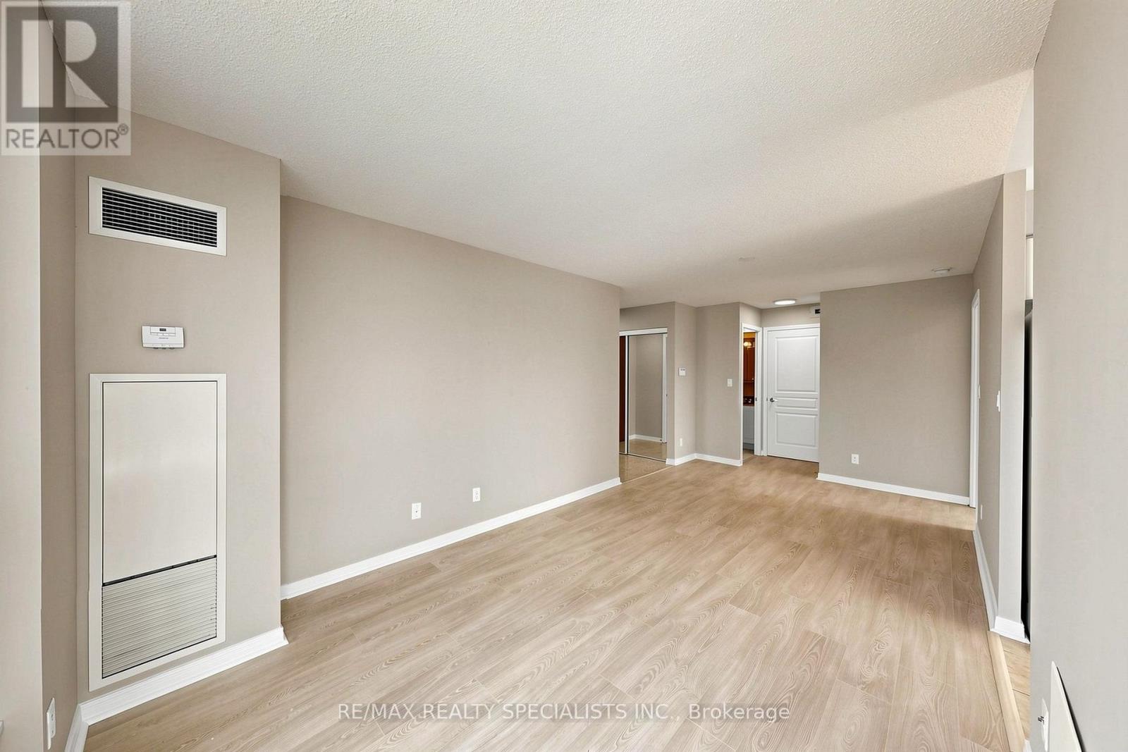 303 - 4879 Kimbermount Avenue, Mississauga, Ontario  L5M 7R8 - Photo 10 - W13635396