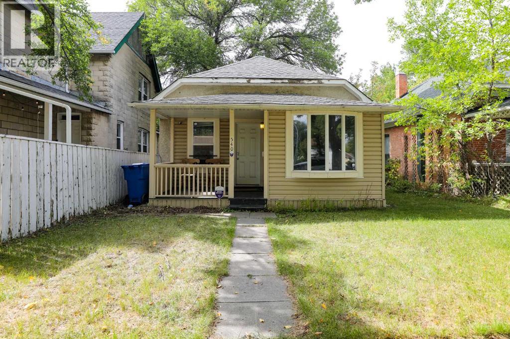 540 12 Street S, Lethbridge, Alberta  T1J 2R7 - Photo 2 - A2345147