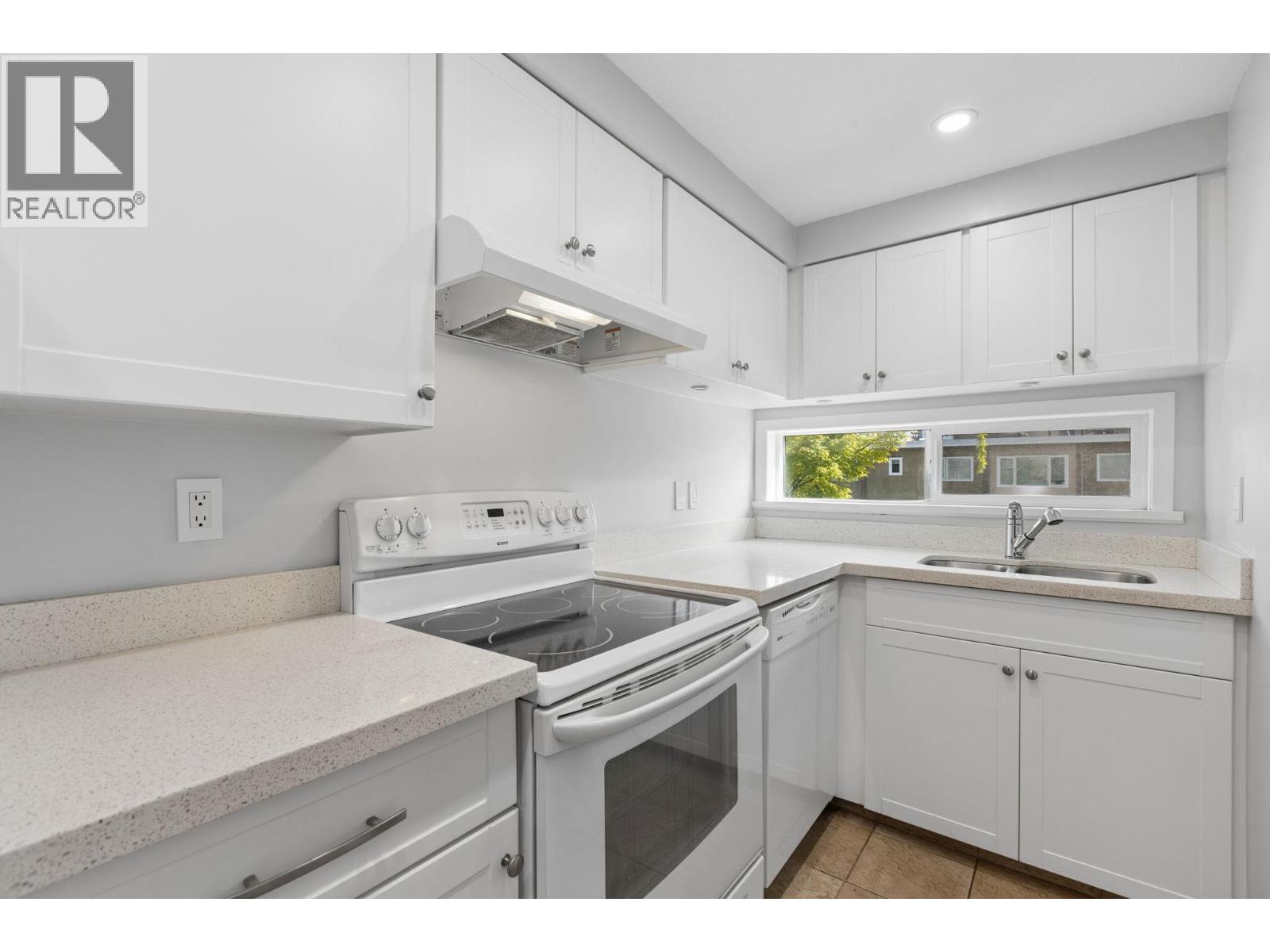 206 2120 W 2nd Avenue, Vancouver, British Columbia  V6K 1H6 - Photo 8 - R3167255