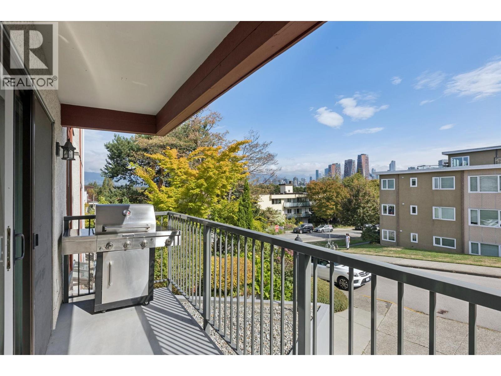 206 2120 W 2nd Avenue, Vancouver, British Columbia  V6K 1H6 - Photo 13 - R3167255