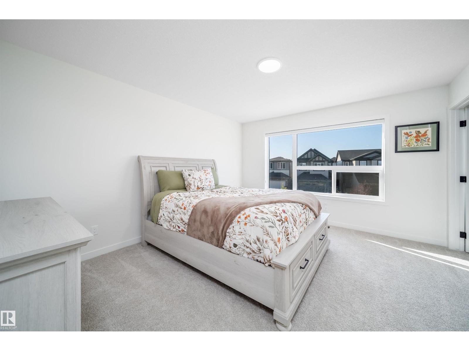 15844 25 AV SW