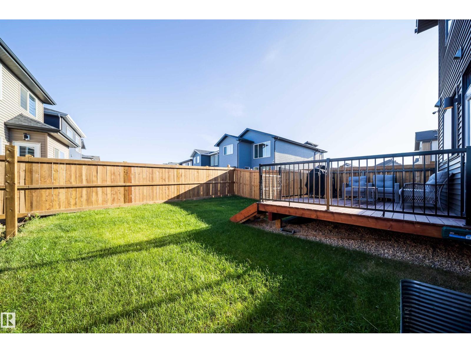 15844 25 AV SW