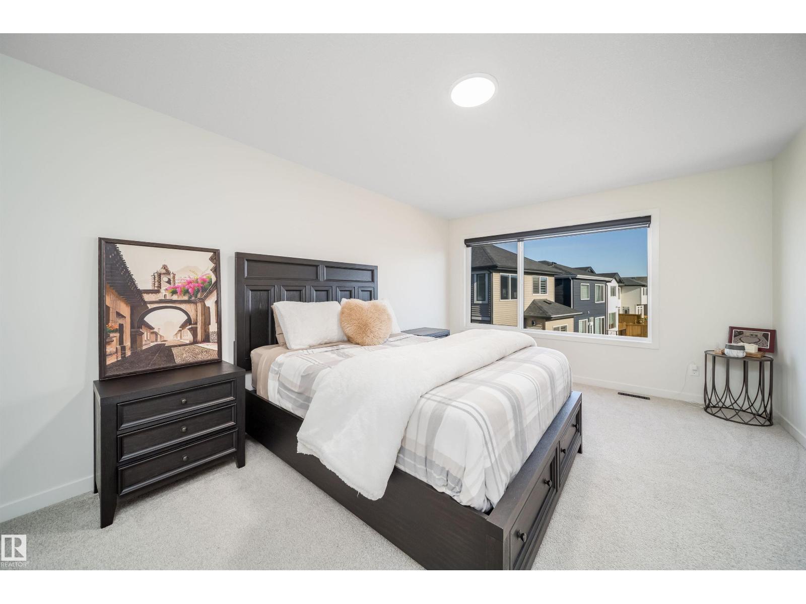 15844 25 AV SW