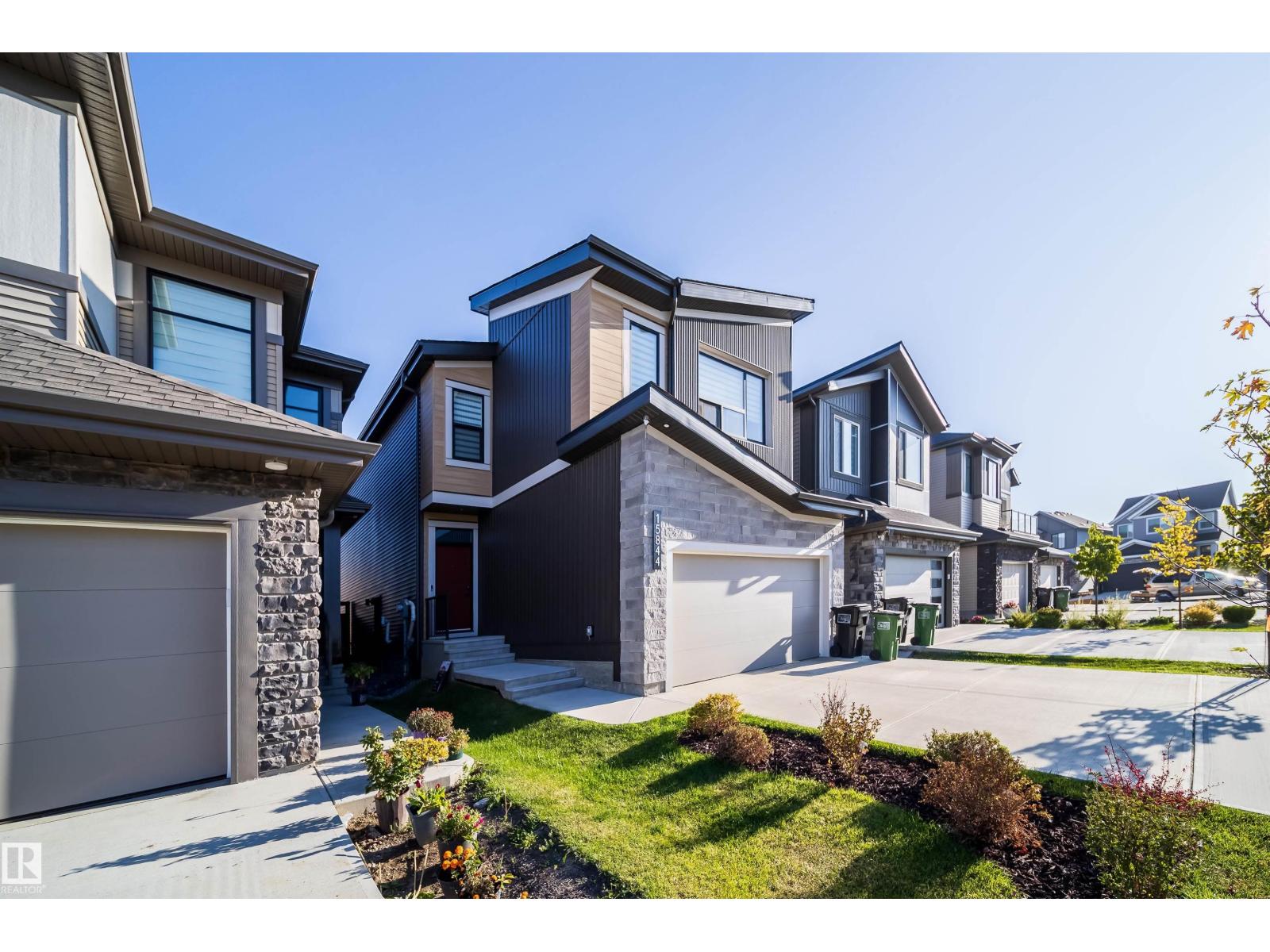 15844 25 AV SW
