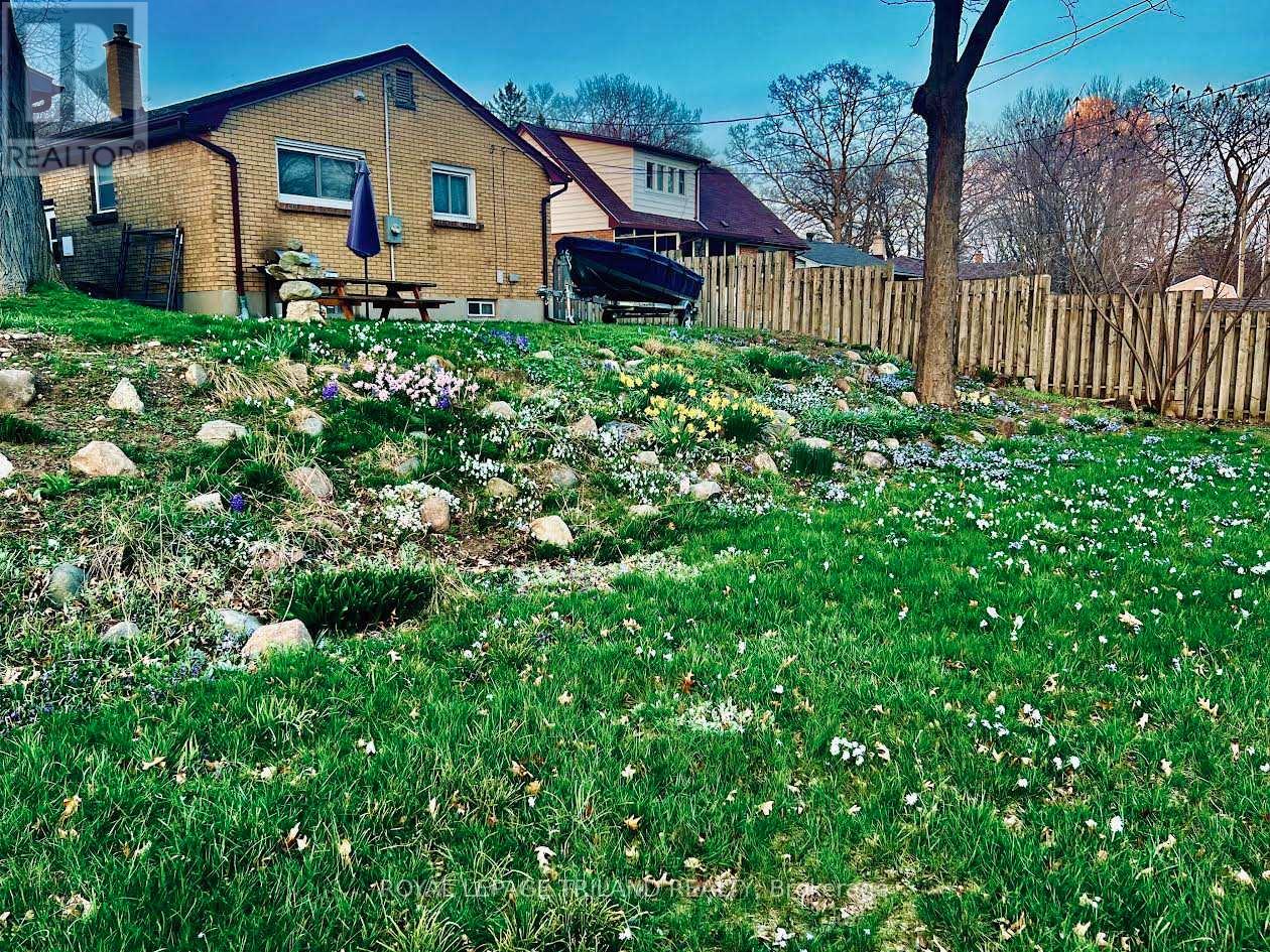 93 Manitoulin Drive, London East, Ontario  N5W 1M5 - Photo 29 - X13806064