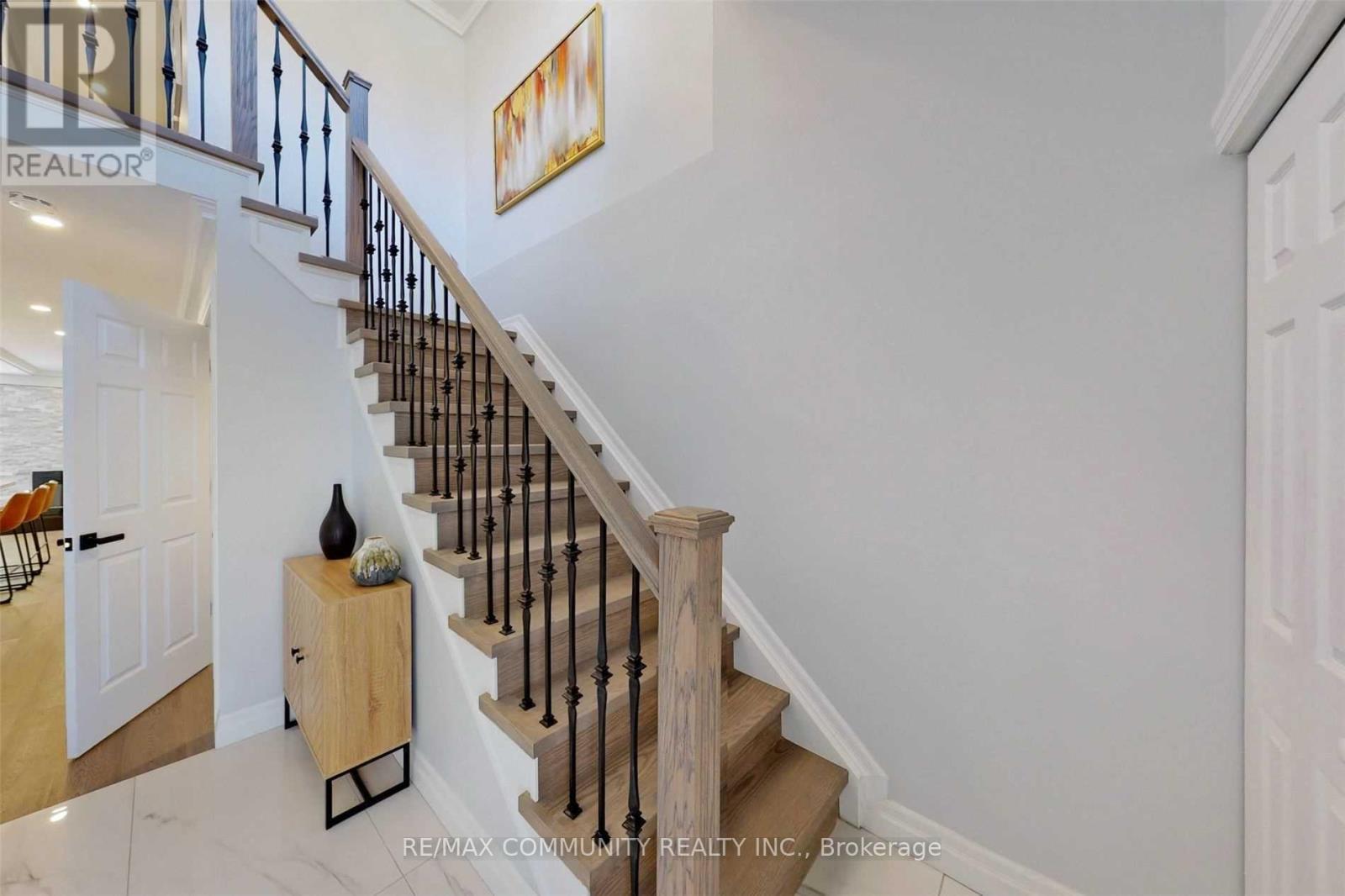 1216 Charlotte Circle, Pickering, Ontario  L1V 3P8 - Photo 12 - E13806322