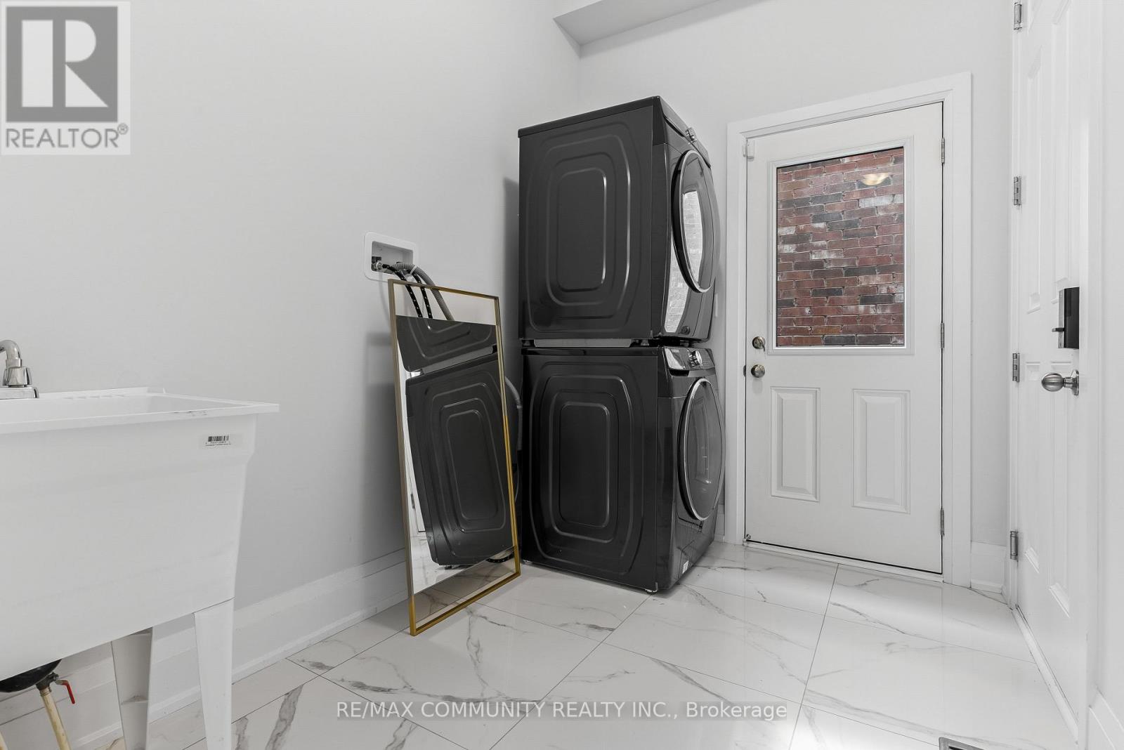 2511 Florentine Place, Pickering, Ontario  L1X 0H3 - Photo 22 - E13806346
