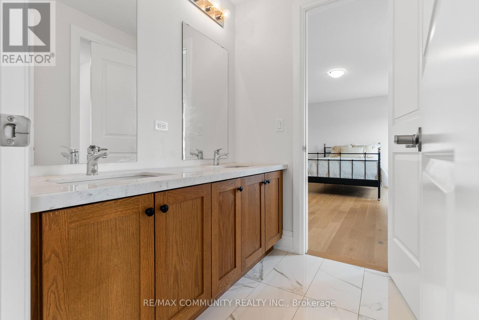 2511 Florentine Place, Pickering, Ontario  L1X 0H3 - Photo 34 - E13806346