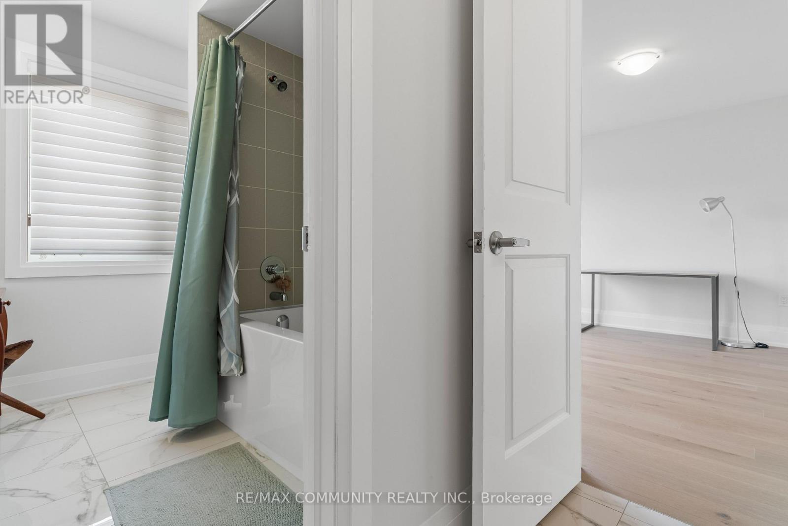 2511 Florentine Place, Pickering, Ontario  L1X 0H3 - Photo 36 - E13806346
