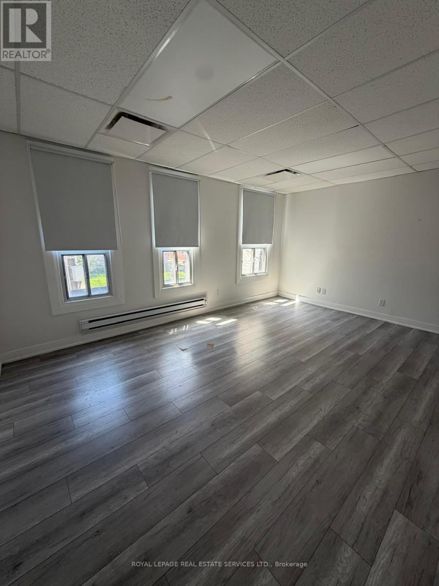 Upper - 1226 King Street W, Toronto, Ontario  M6K 1G4 - Photo 15 - W13806320