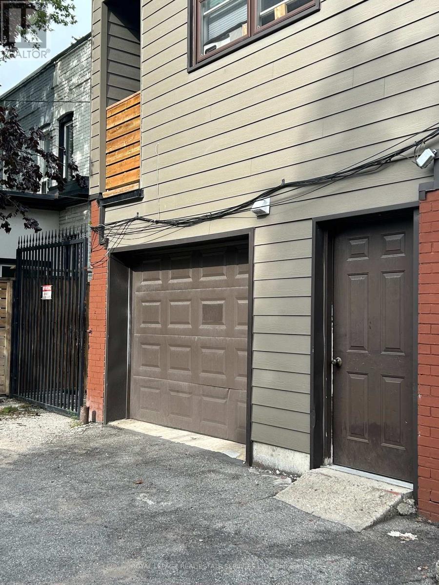 Upper - 1226 King Street W, Toronto, Ontario  M6K 1G4 - Photo 19 - W13806320