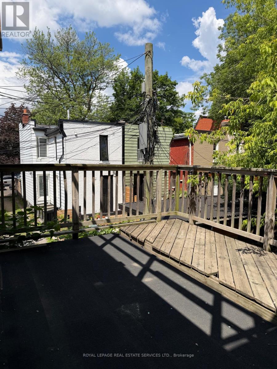 Upper - 1226 King Street W, Toronto, Ontario  M6K 1G4 - Photo 2 - W13806320