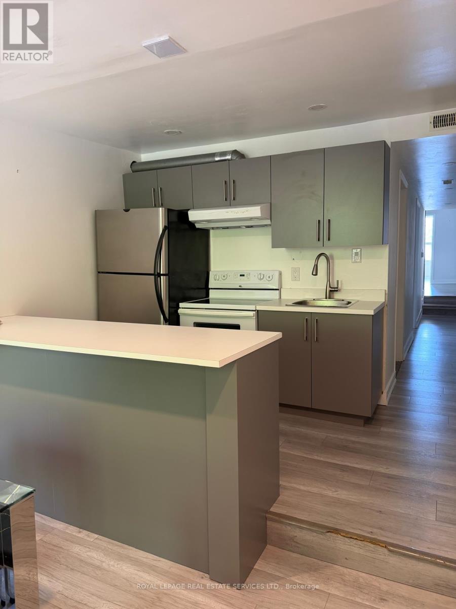 Upper - 1226 King Street W, Toronto, Ontario  M6K 1G4 - Photo 5 - W13806320
