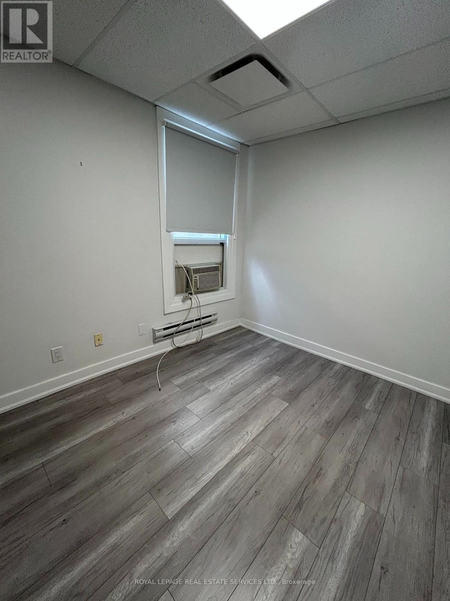 Upper - 1226 King Street W, Toronto, Ontario  M6K 1G4 - Photo 9 - W13806320