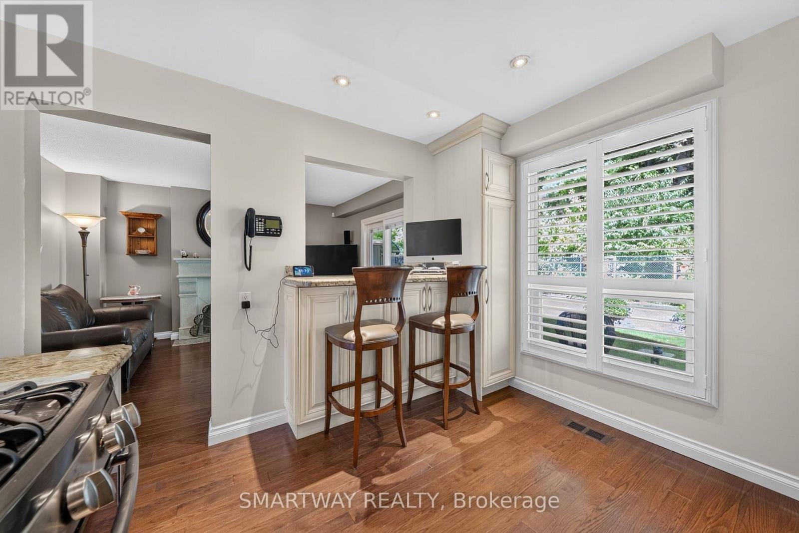 102 Rawling Crescent, Brampton, Ontario  L6Z 1N8 - Photo 10 - W13806334