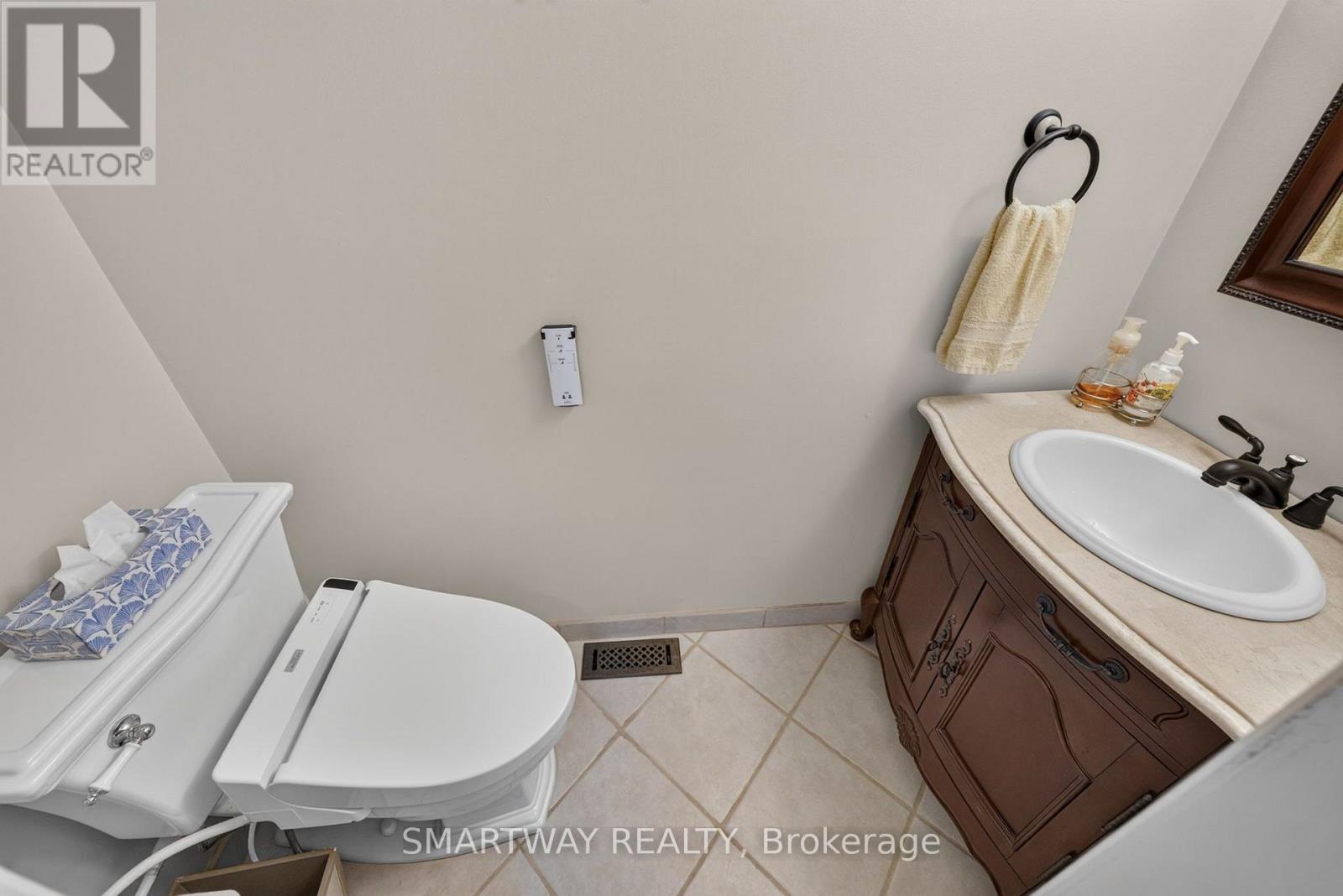 102 Rawling Crescent, Brampton, Ontario  L6Z 1N8 - Photo 16 - W13806334