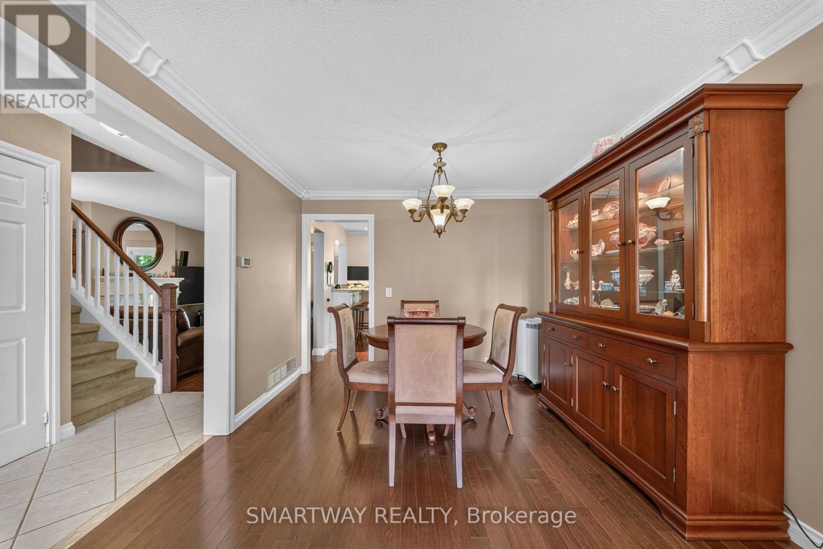 102 Rawling Crescent, Brampton, Ontario  L6Z 1N8 - Photo 6 - W13806334