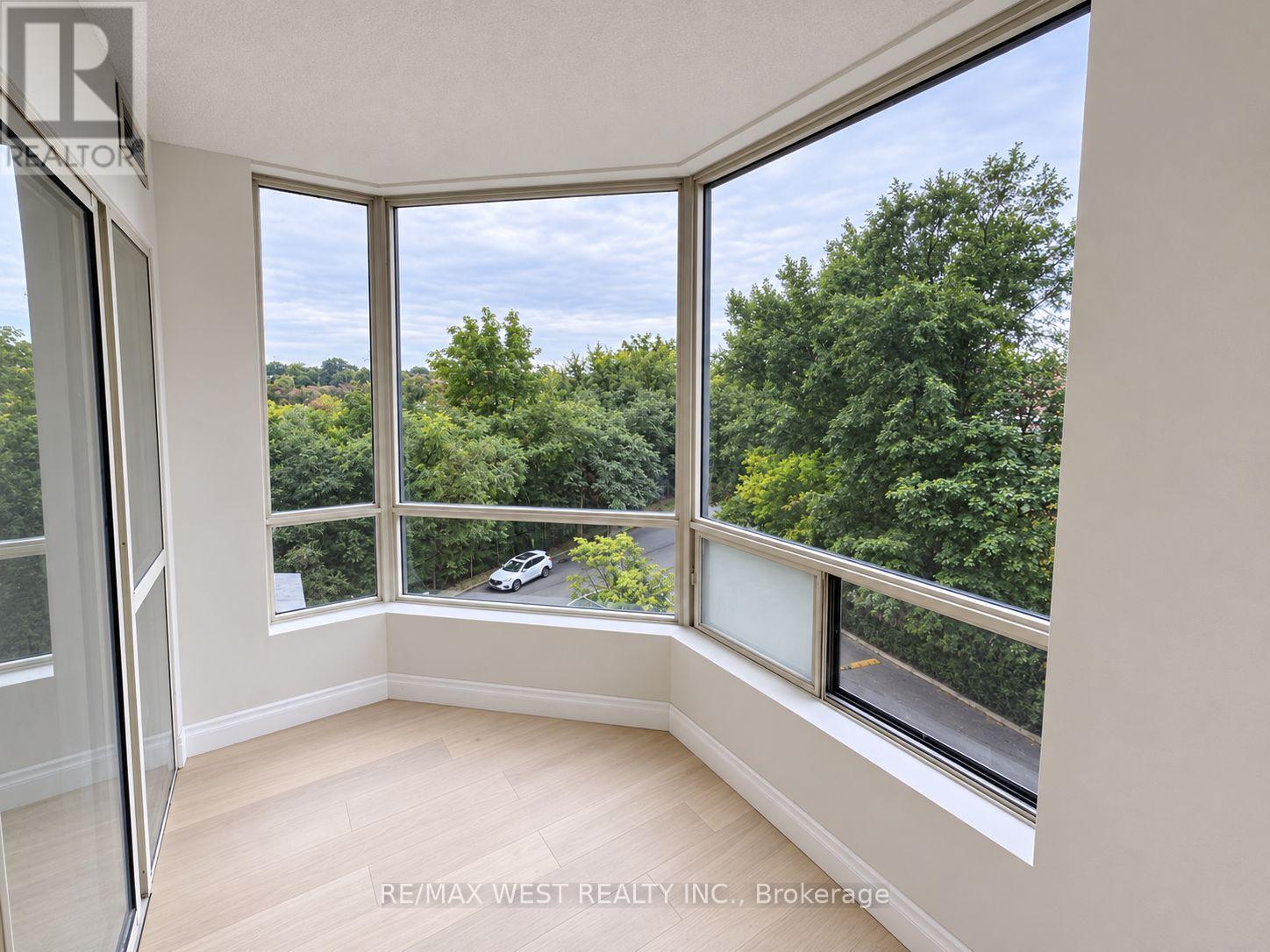305n - 3 Hickory Tree Road, Toronto, Ontario  M9N 3W5 - Photo 11 - W13806348