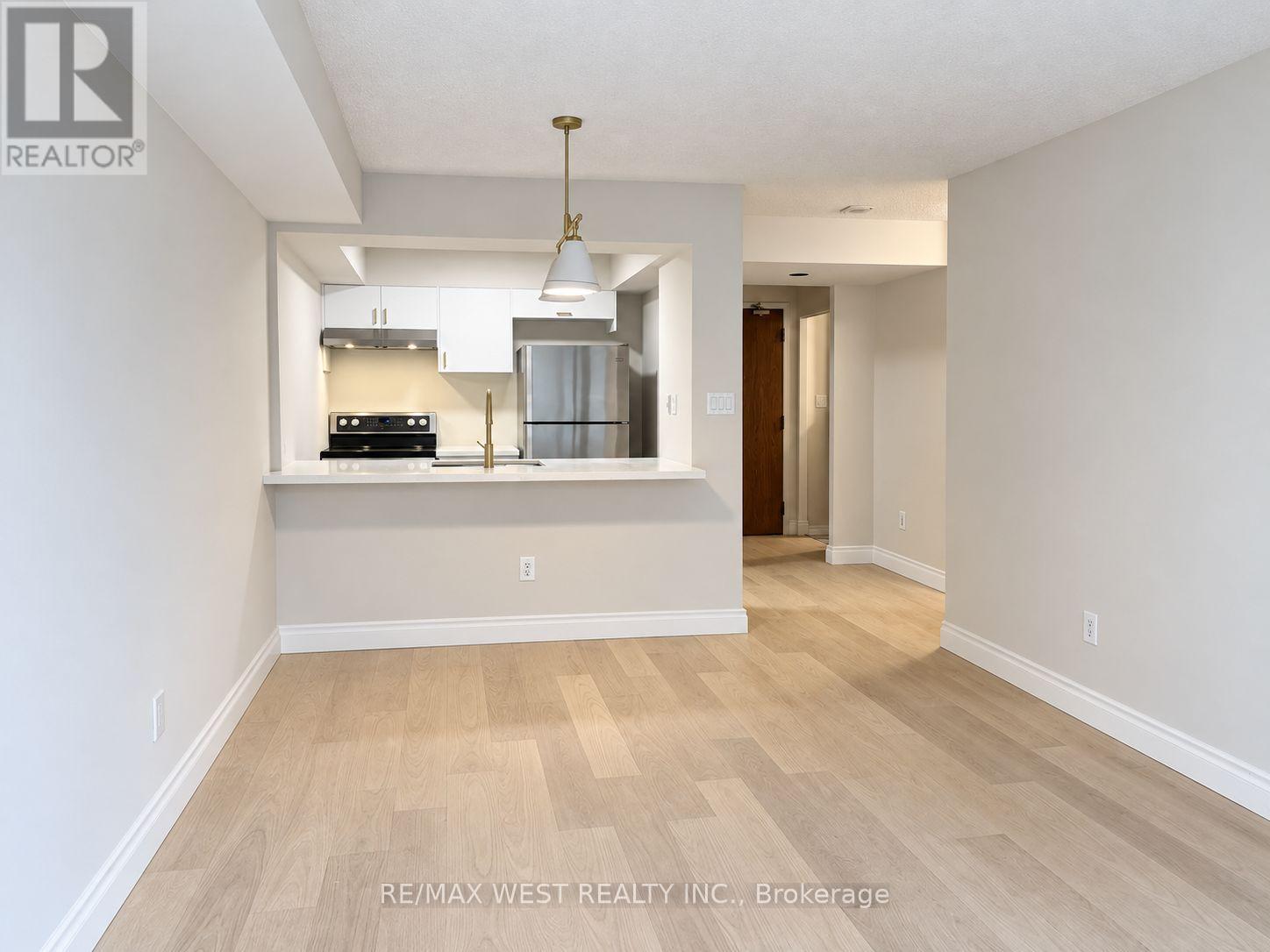 305n - 3 Hickory Tree Road, Toronto, Ontario  M9N 3W5 - Photo 4 - W13806348