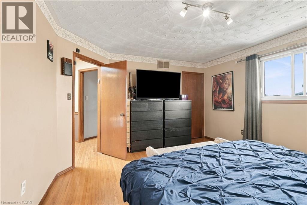 42 Lasila Court, Hamilton, Ontario  L9C 7B6 - Photo 36 - 40864763