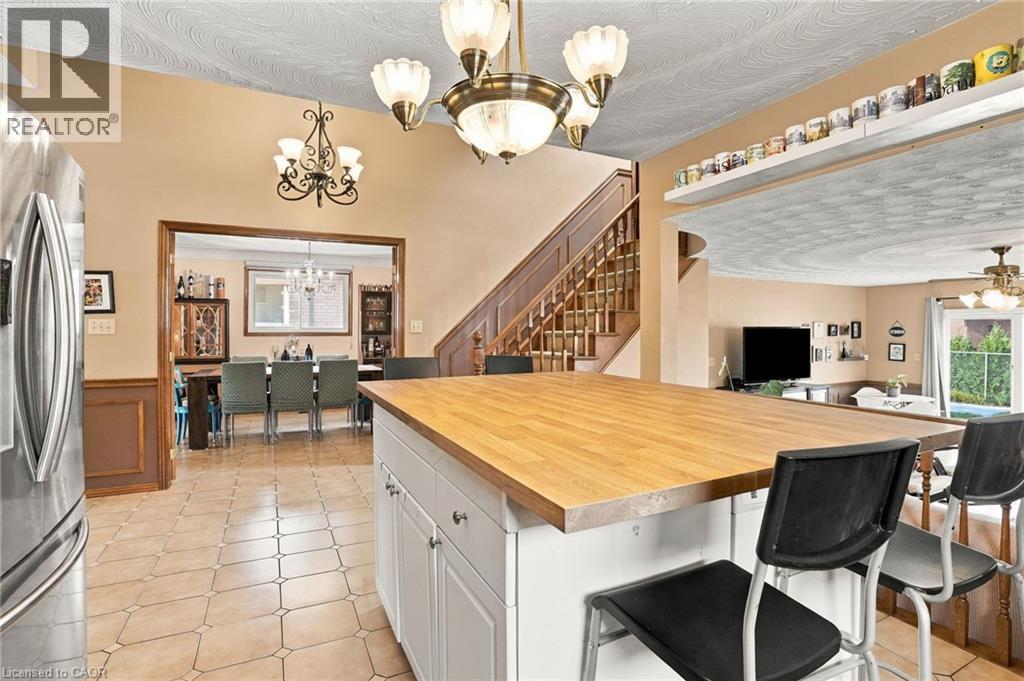 42 Lasila Court, Hamilton, Ontario  L9C 7B6 - Photo 14 - 40864763