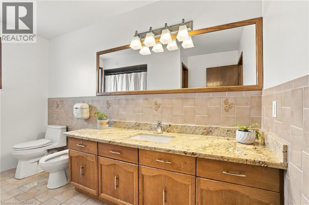 42 Lasila Court, Hamilton, Ontario  L9C 7B6 - Photo 29 - 40864763