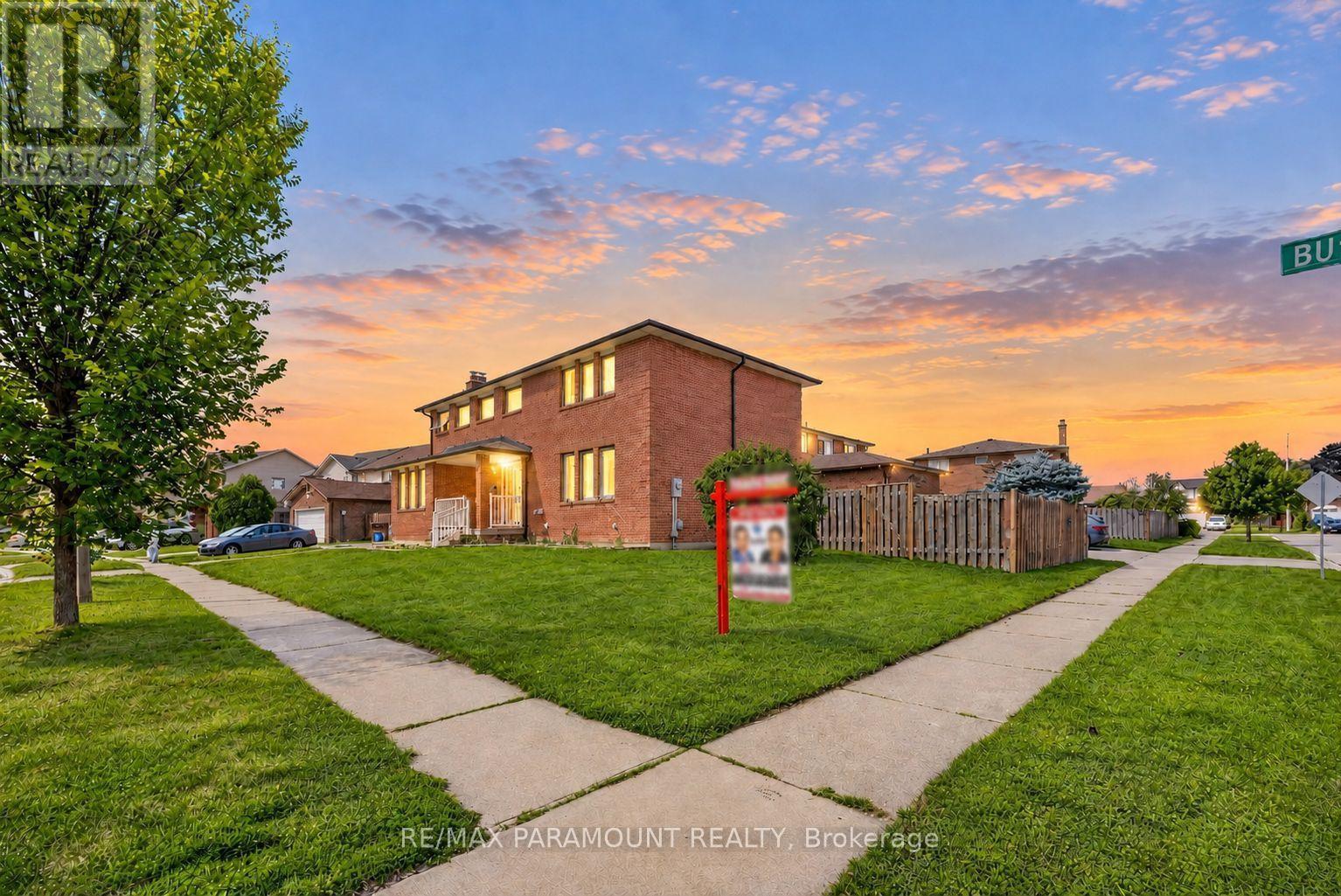 177 Weybridge Trail, Brampton (Madoc), Ontario  L6V 3S6 - Photo 3 - W13753676