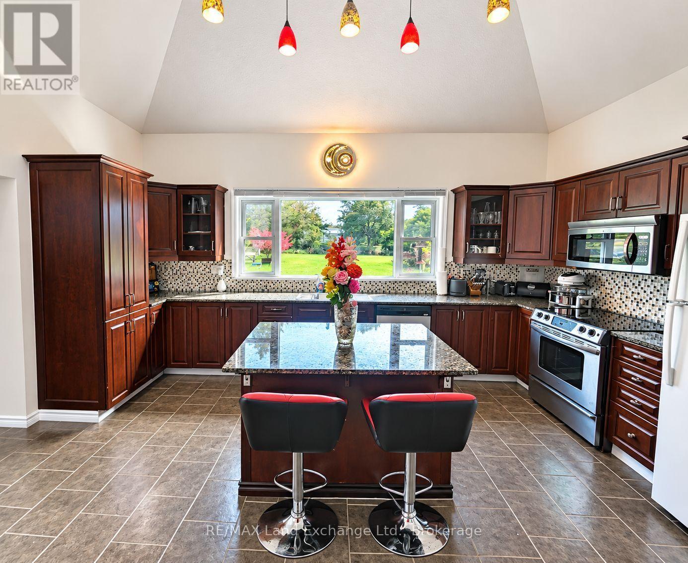 14348 Bruce Road 10 Road, Brockton, Ontario N0G 1S0 - Photo 7 - X13572938