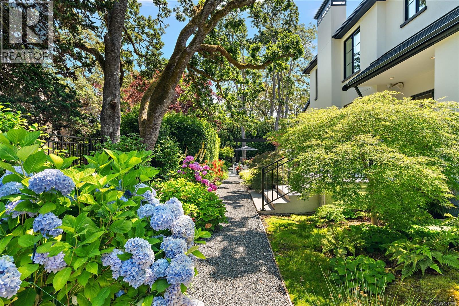 3395 Weald Rd S, Oak Bay, British Columbia  V8R 6E4 - Photo 13 - 1047808