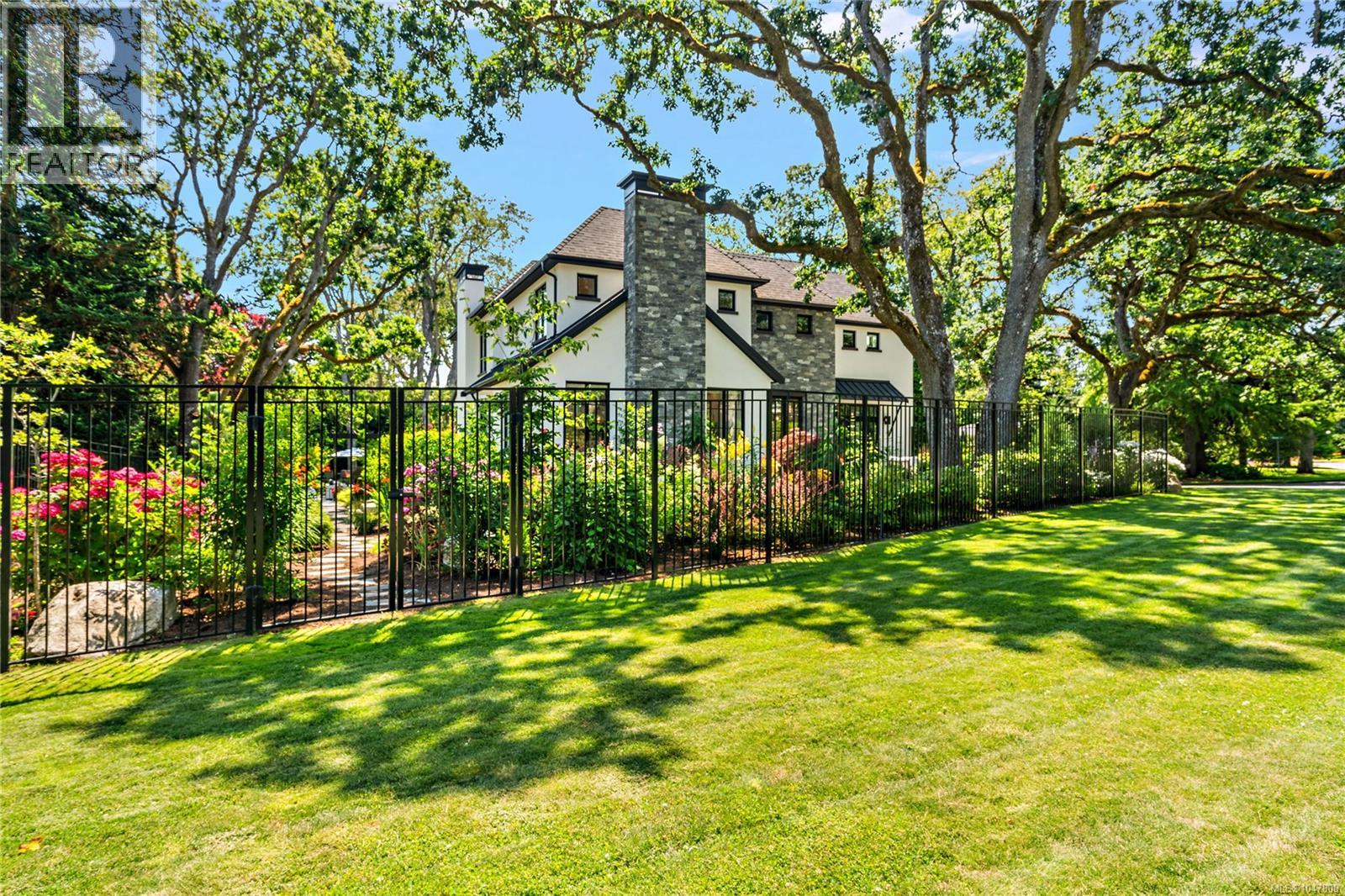 3395 Weald Rd S, Oak Bay, British Columbia  V8R 6E4 - Photo 14 - 1047808