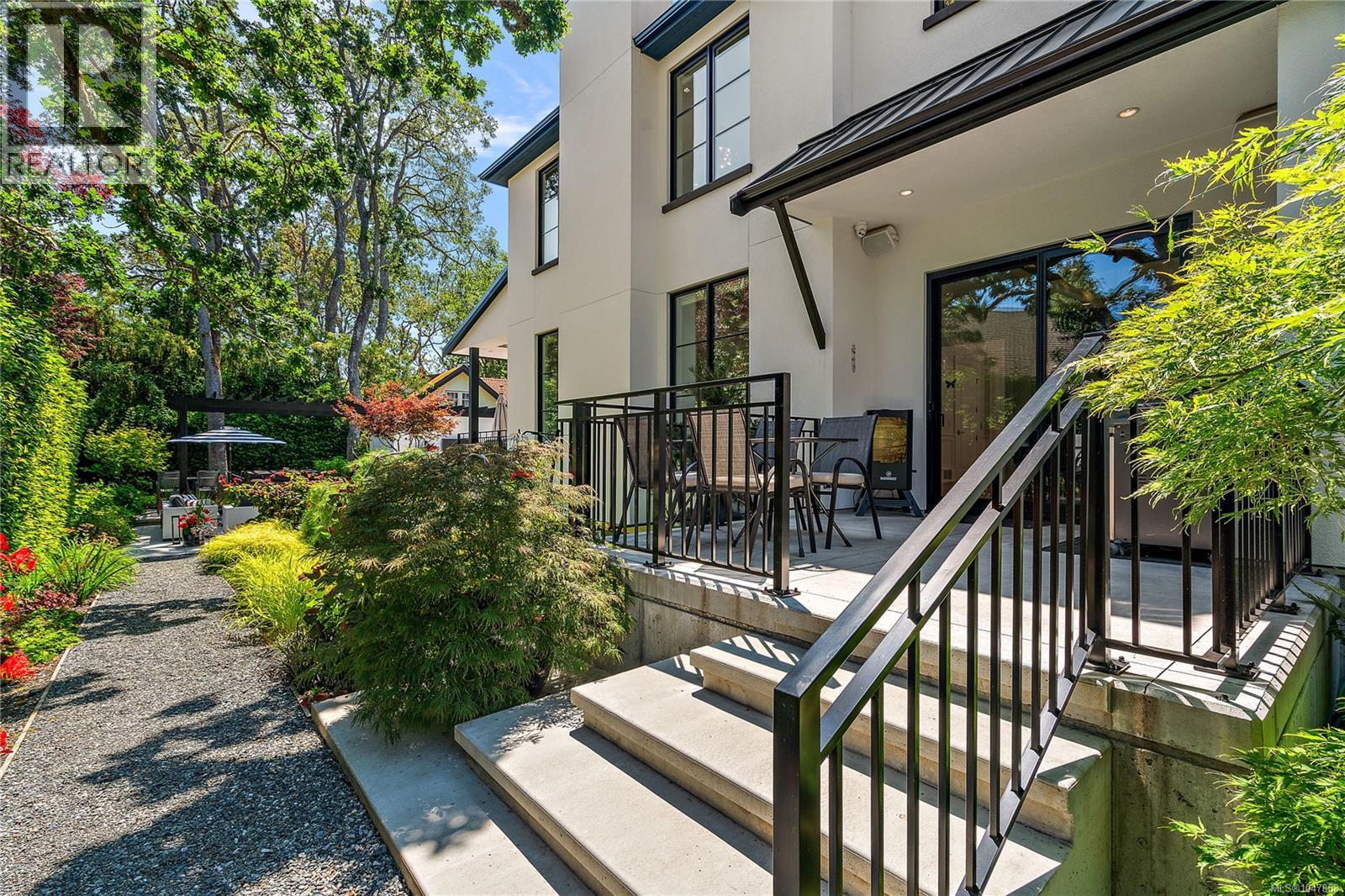 3395 Weald Rd S, Oak Bay, British Columbia  V8R 6E4 - Photo 12 - 1047808