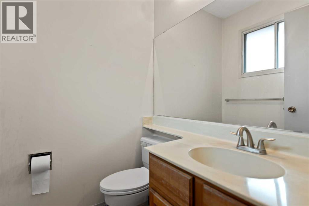 224 Berwick Way Nw, Calgary, Alberta  T3K 1C1 - Photo 16 - A2338257