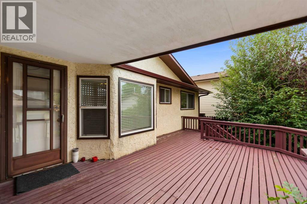 224 Berwick Way Nw, Calgary, Alberta  T3K 1C1 - Photo 34 - A2338257