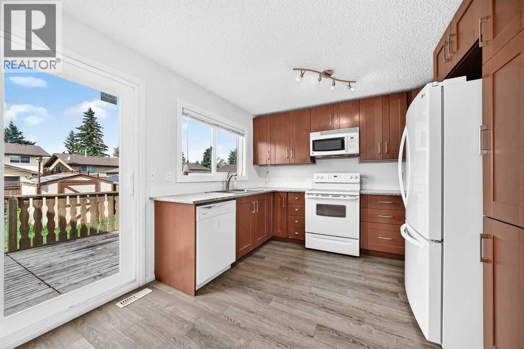 4351 58 Street Ne, Calgary, Alberta  T1Y 4G2 - Photo 6 - A2344459