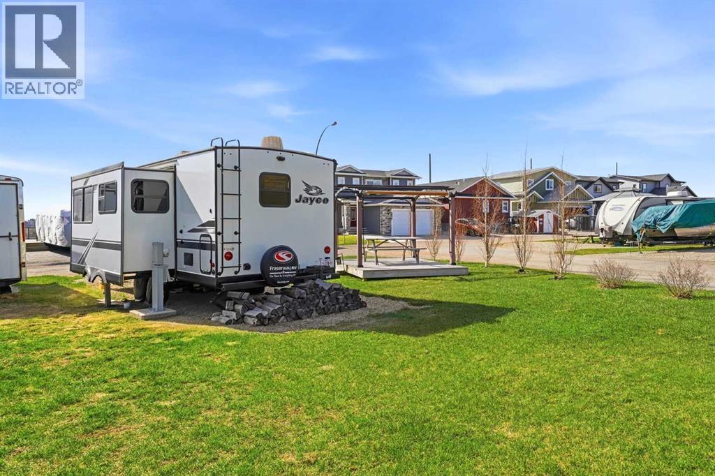 6074, 25054 South Pine Lake Road, Rural Red Deer County, Alberta  T0M 1R0 - Photo 6 - A2346398