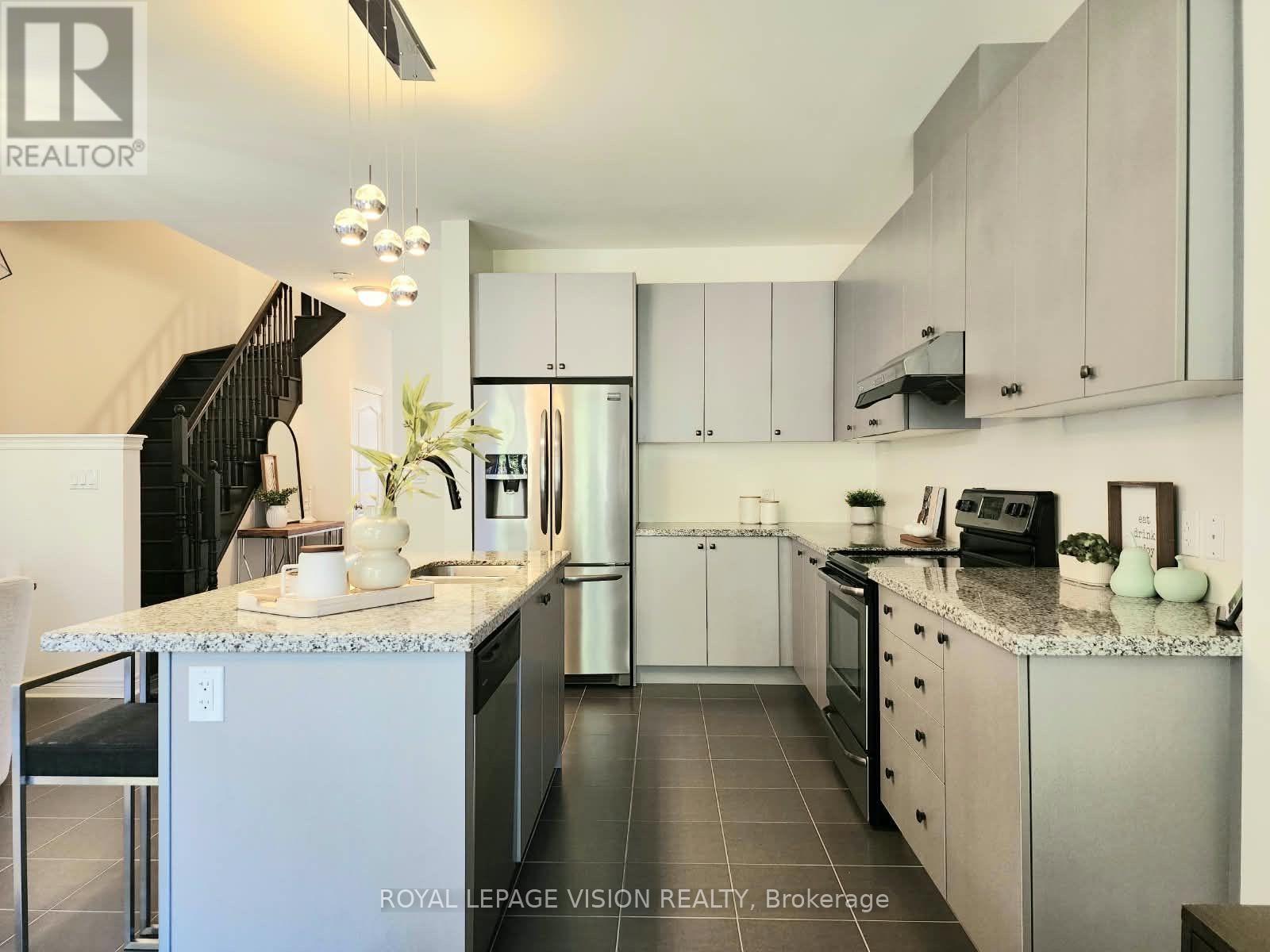 360 William Graham Drive, Aurora, Ontario  L4G 0Z9 - Photo 5 - N13606924