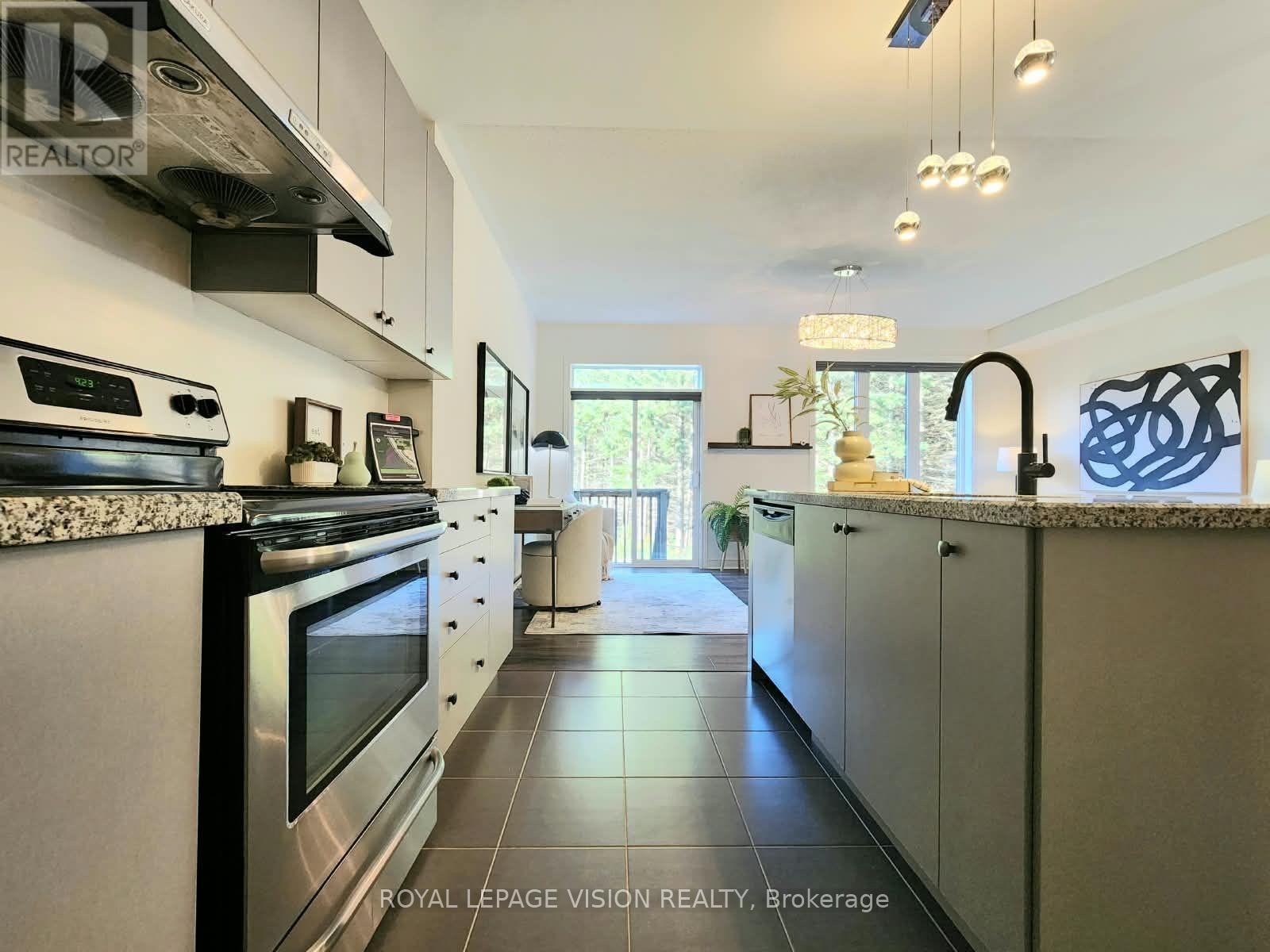 360 William Graham Drive, Aurora, Ontario  L4G 0Z9 - Photo 9 - N13606924