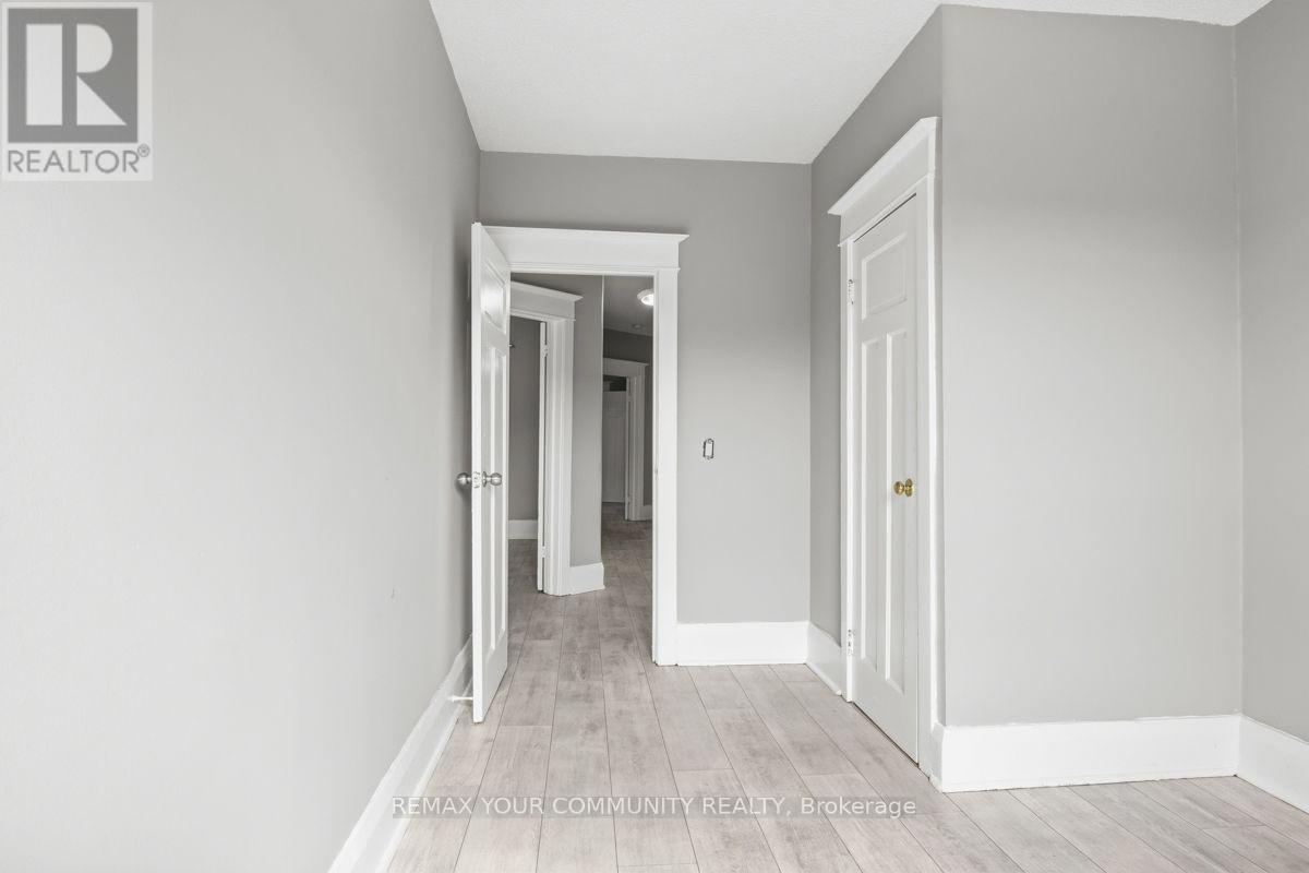 2nd Floor - 1258a St. Clair Avenue W, Toronto, Ontario  M6E 1B9 - Photo 15 - W13789980