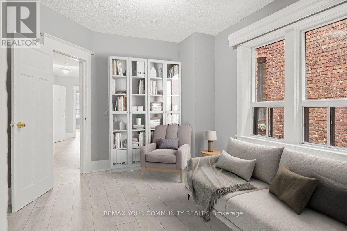 2nd Floor - 1258a St. Clair Avenue W, Toronto, Ontario  M6E 1B9 - Photo 14 - W13789980