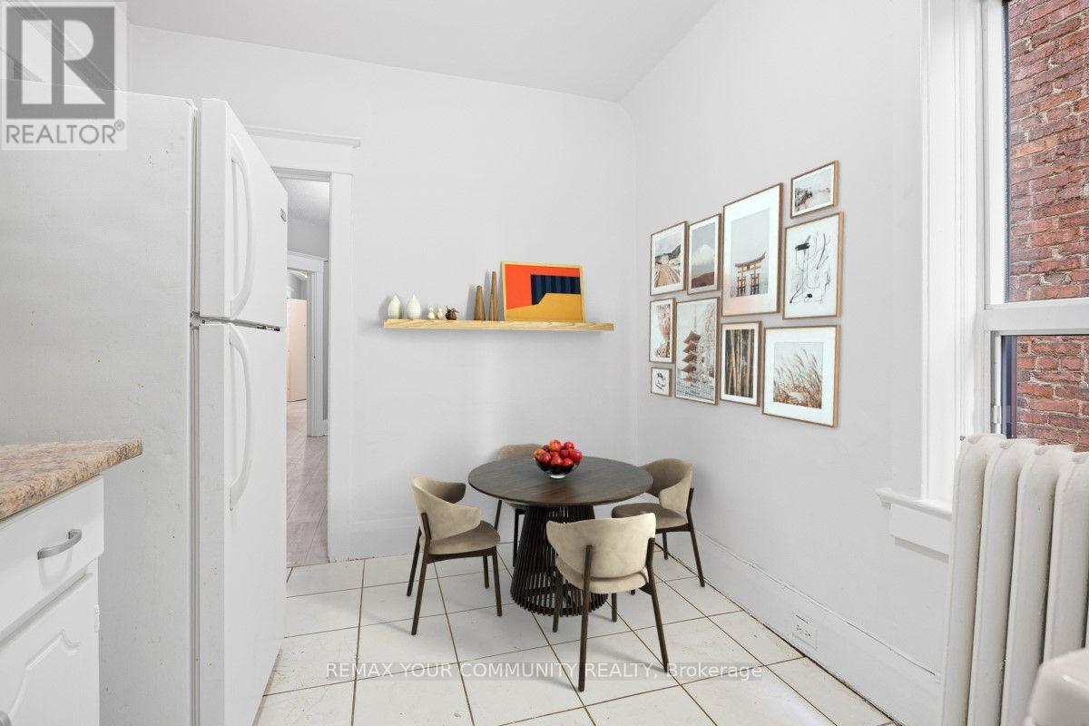 2nd Floor - 1258a St. Clair Avenue W, Toronto, Ontario  M6E 1B9 - Photo 16 - W13789980