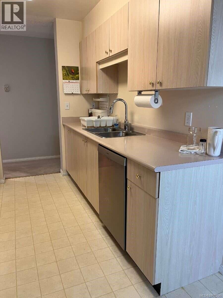 402 1063 Southgate St, Victoria, British Columbia  V8V 1V5 - Photo 11 - 1050296